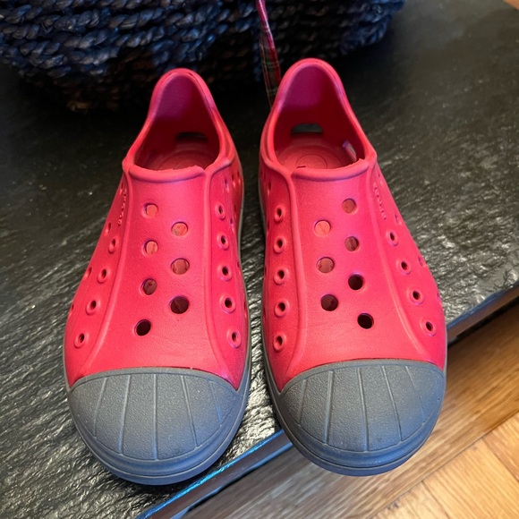 CROCS Other - Crocs Bump It Slip On Shoes